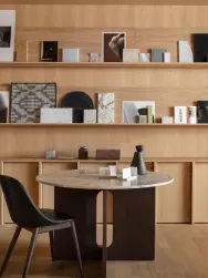 Audo Copenhagen Mesa De Comedor Androgyne, Tablero De Piedra Arenisca, O 120 Cm